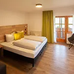 Berger's Bergsicht By Edita Bed & Breakfast