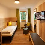 Bed & Breakfast Berger's Bergsicht By Edita Scheidegg